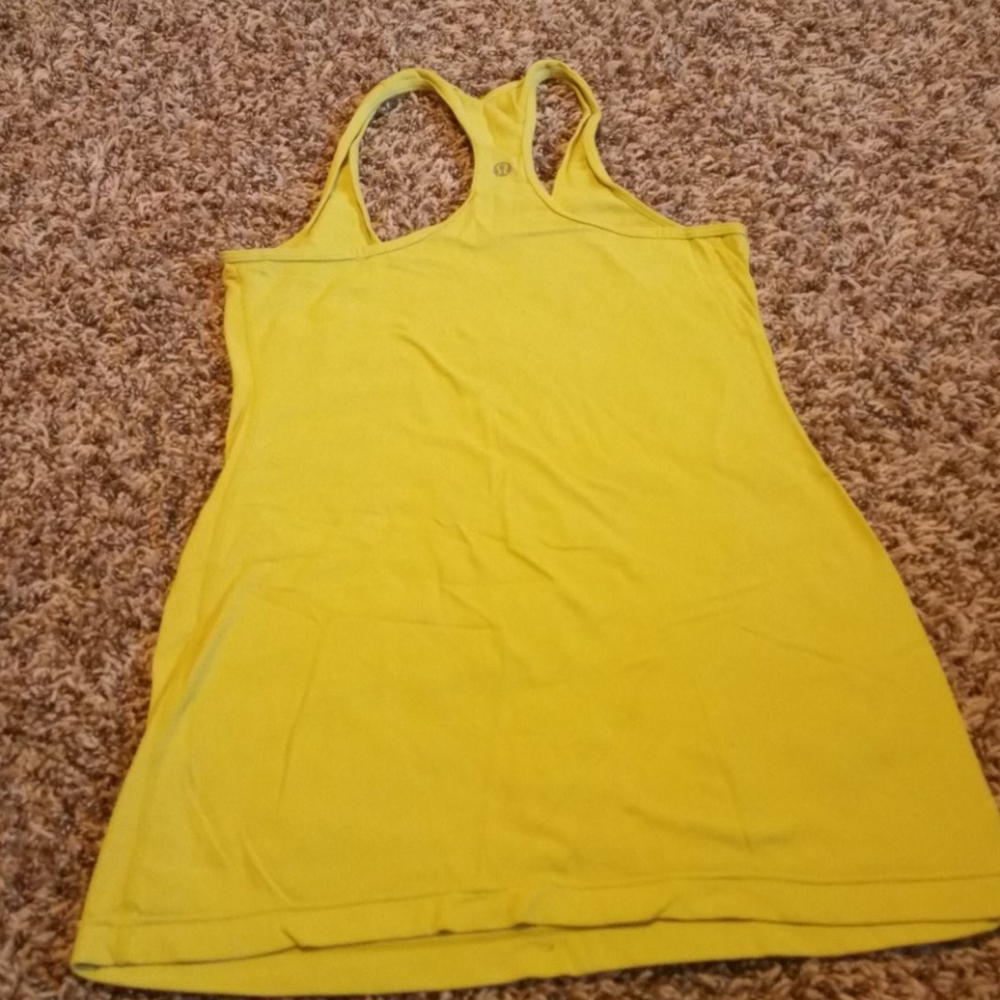 Lululemon tank